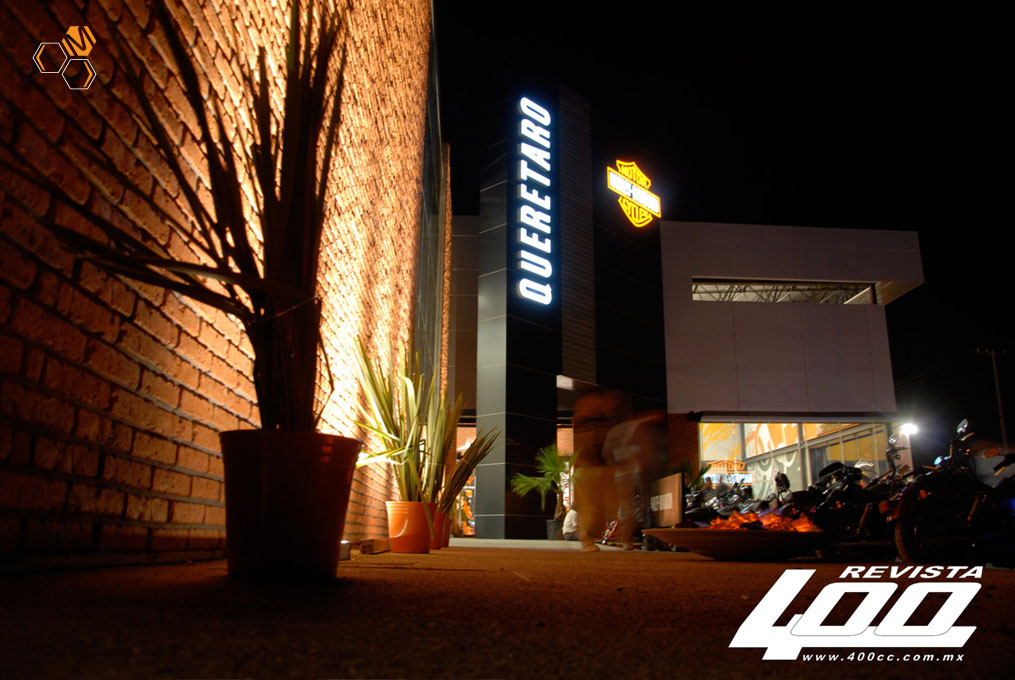 images/proyectos/COMERCIAL/001 HARLEY DAVIDSON/Interiores/harley-davidson-diseno-2-qro-comercial-arquitectos-en-queretaro-mem-arquitectos-construccion.jpg